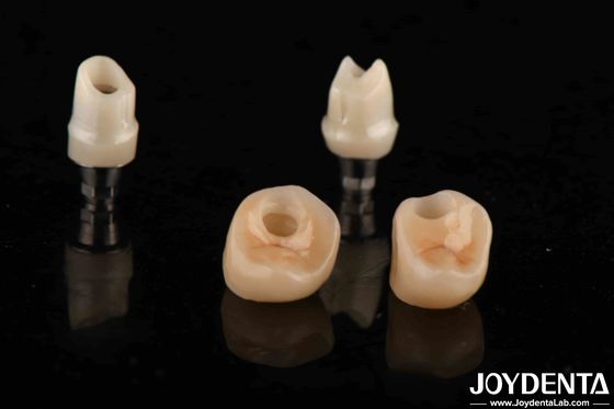Abutments de zirconia dental de color plateado para implantes Diámetro personalizable